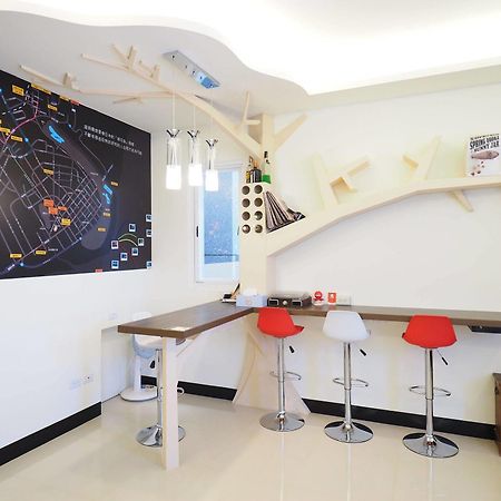 Love And Peace B&B Taitung Екстер'єр фото